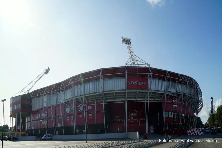 KNVB gooit alle voetbal eruit wegens naderende storm: Geen AZ-Feyenoord en FC Utrecht-Ajax