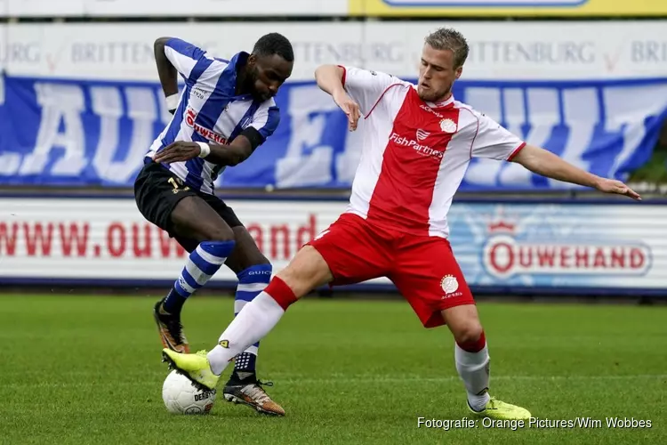 Vroege rode kaart nekt IJsselmeervogels bij Quick Boys. Lewis matchwinnaar