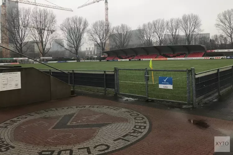 Katwijk deelt mokerslag uit aan AFC op eerste speeldag