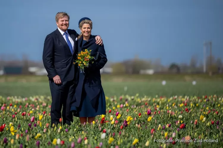 Koning en Koningin maken kennis met contrasten Duin- en Bollenstreek