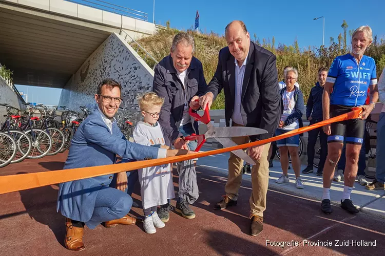 RijnlandRoute: Fietstunnel Leiden-West feestelijk geopend