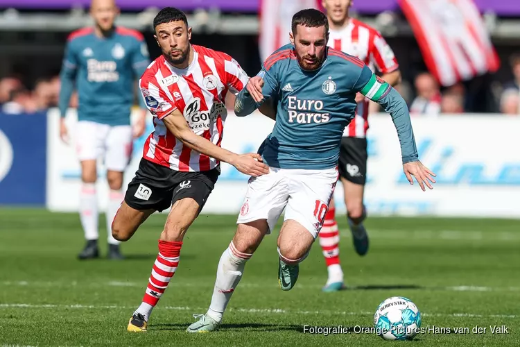 Feyenoord stukje dichter bij titel na winst in stadsderby